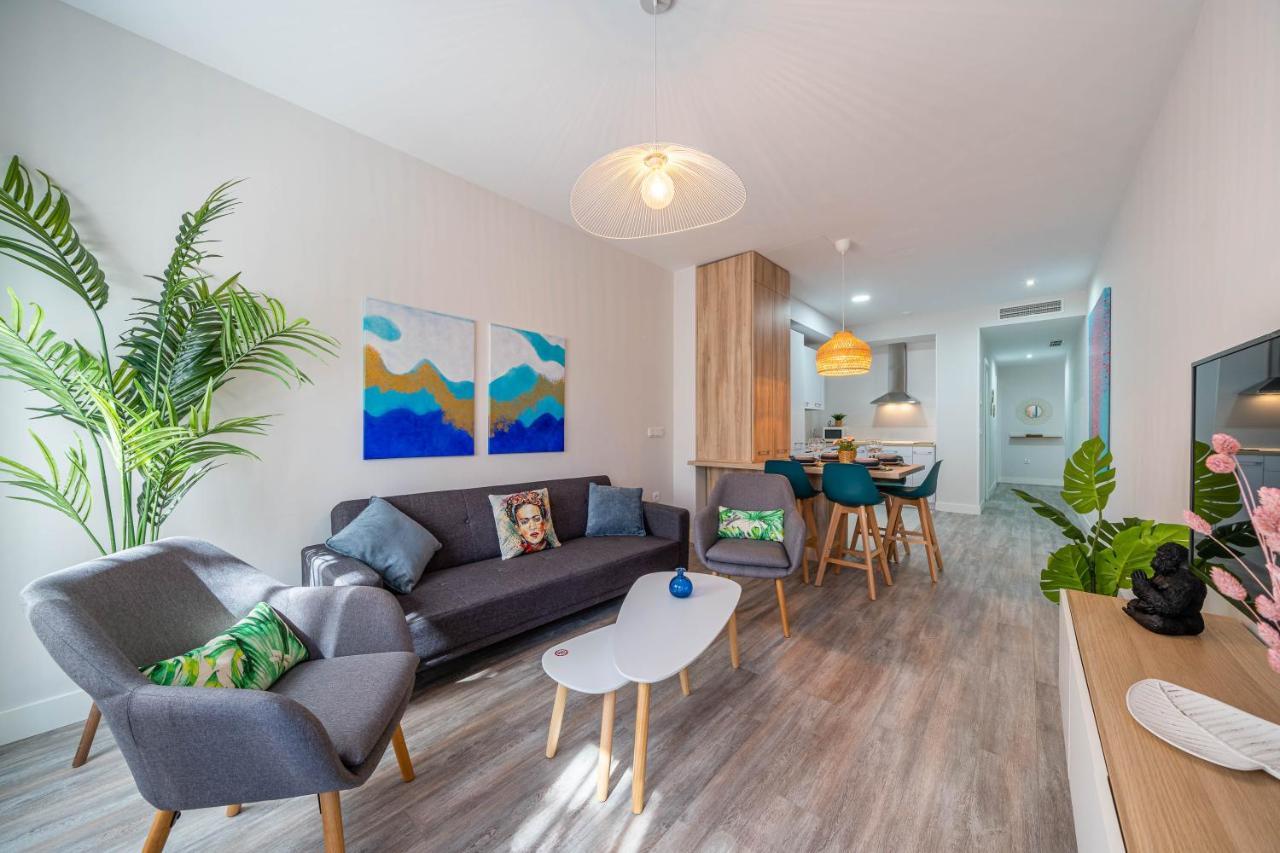 Centre Pool & Parking Apartament