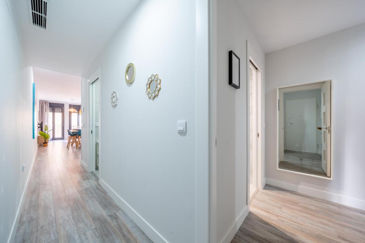 Apartament Centre Pool & Parking *